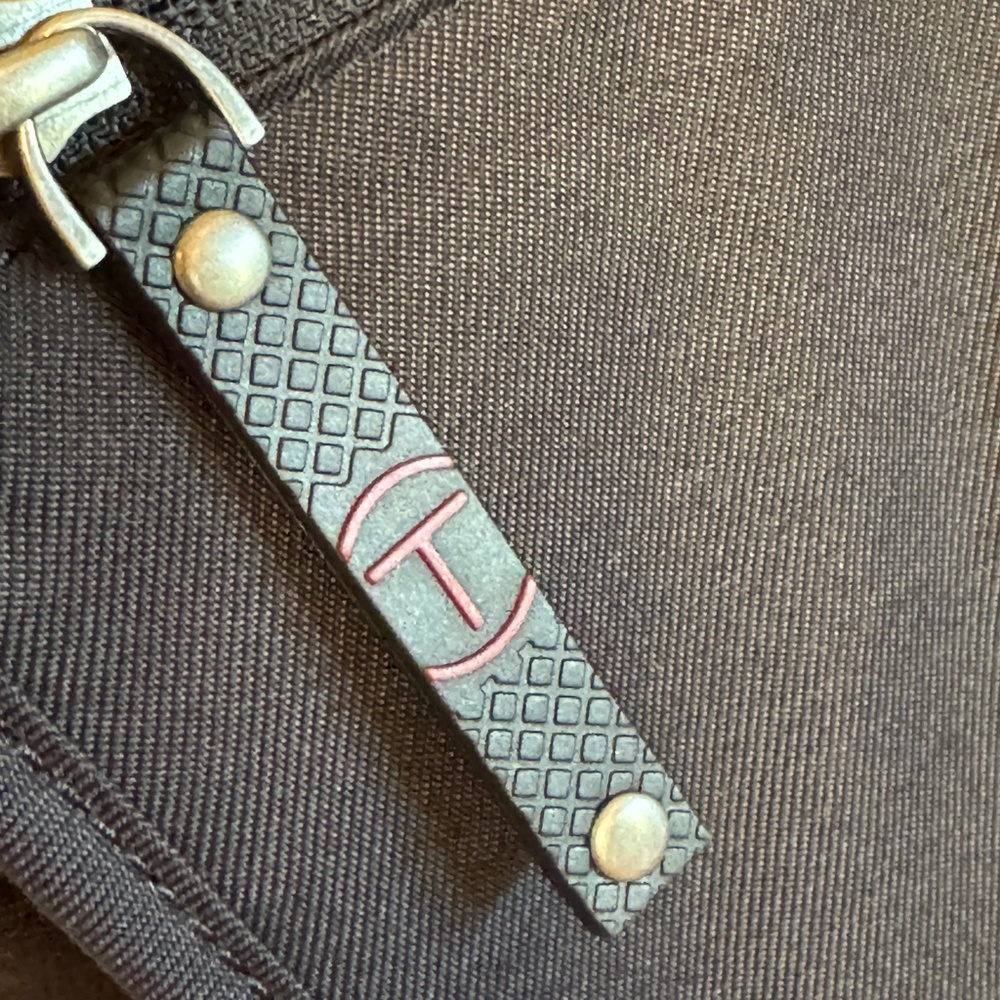 TUMI. Tech black crossbody bag for men or women - Picture 3 of 14